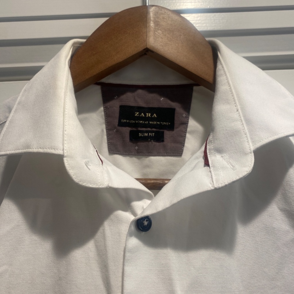 Mens button up - Picture 2 of 3